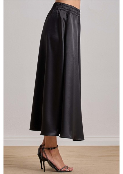 Bilekte Boy Siyah Saten Etek fırsatları