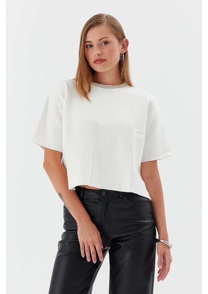 Yakası Taşlı Kısa Kol Triko Kazak Krem fiyatları