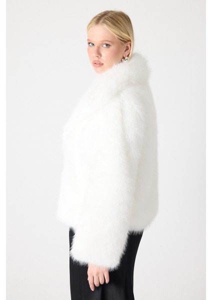 Premium Kürk Şal Yaka Ceket Beyaz modelleri