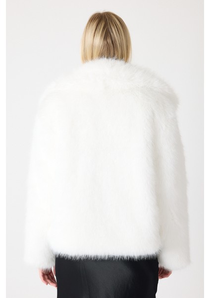 Premium Kürk Şal Yaka Ceket Beyaz fırsatları