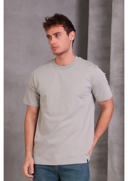 Erkek Relax Fit Bisiklet Yaka %100 Pamuk Rahat Kesim Basic Tişört fiyatları