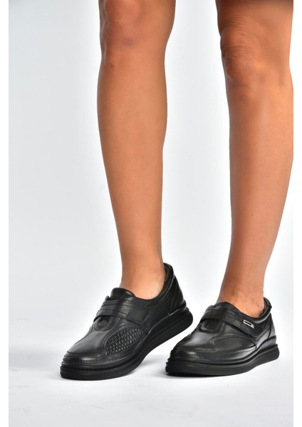 U555160403 Siyah Hakiki Deri Comfort Ortopedik Taban Kadın Ayakkabı modelleri