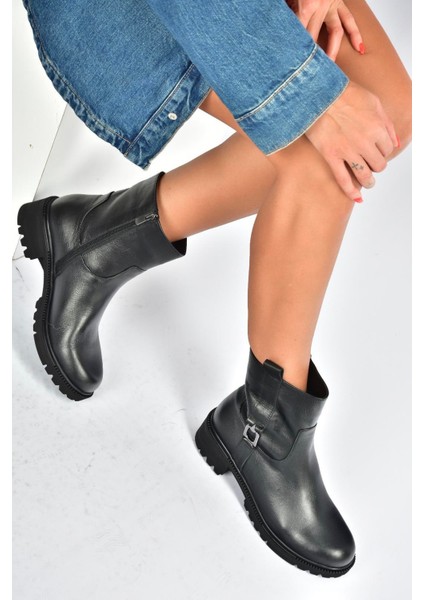 V654070403 Siyah Hakiki Deri Kadın Bot