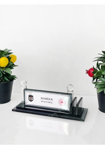 Kişiye Özel Komiser Masa Isimliği | Ofis Masa Isimliği |işyeri Cam Isimlik | Kalem Hediyelik Eşya 07 modelleri