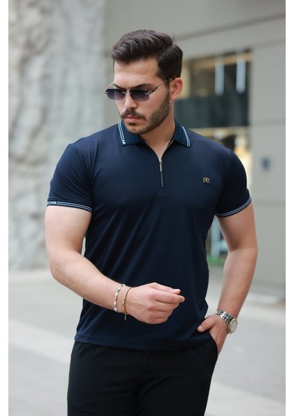 Erkek Yaka ve Kolları Çizgi Detaylı Fermuar Yakalı Kısa Kollu Tişört fırsatları