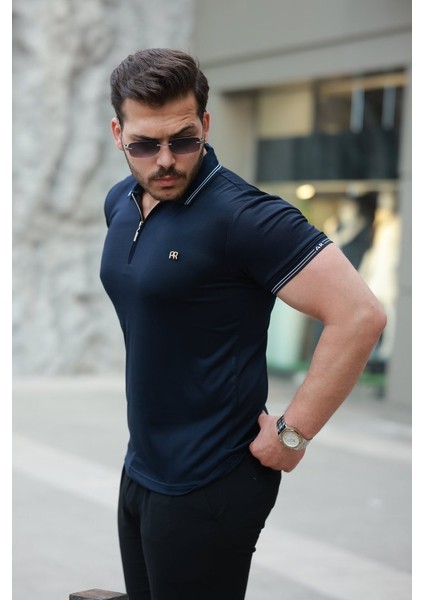 Erkek Yaka ve Kolları Çizgi Detaylı Fermuar Yakalı Kısa Kollu Tişört fiyatları