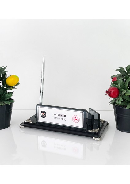 Kişiye Özel Komiser Masa Isimliği | Ofis Masa Isimliği |işyeri Cam Isimlik | Kalem Hediyelik Eşya 04