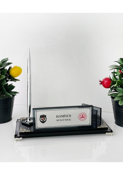 Kişiye Özel Komiser Masa Isimliği | Ofis Masa Isimliği |işyeri Cam Isimlik | Kalem Hediyelik Eşya 04 modelleri