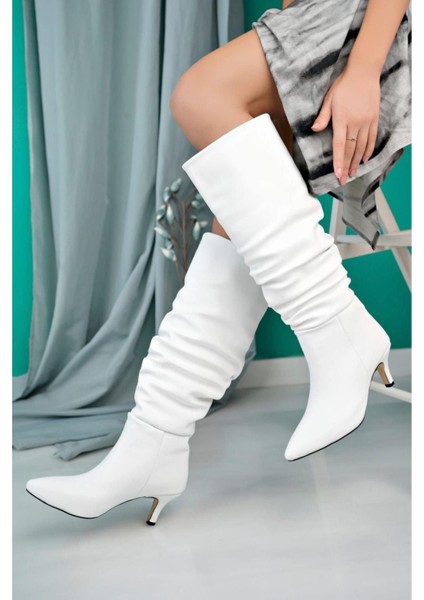 Kadın Tamara Beyaz Cilt Körüklü Sivri Burun Çivi Topuk Çizme modelleri