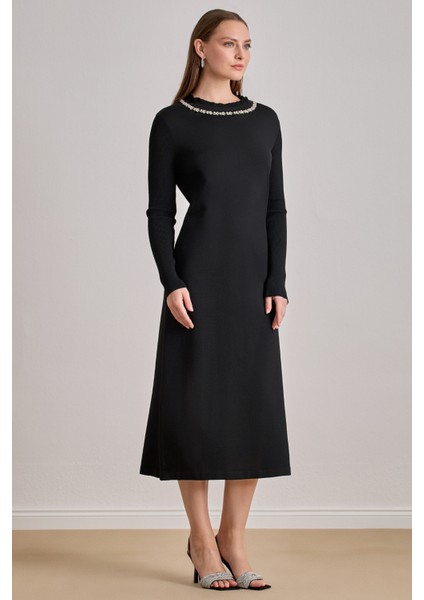 Midi Siyah Triko Elbise