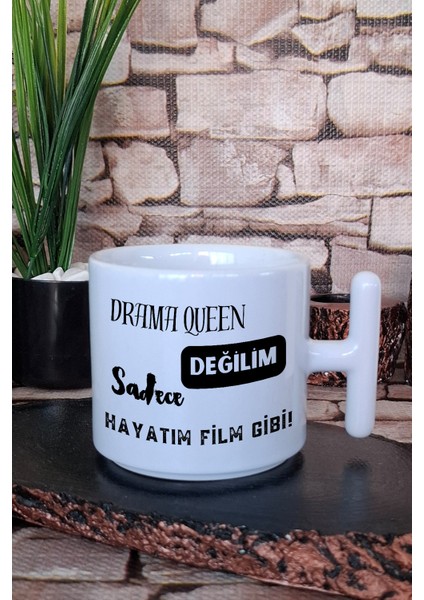 Drama Queen Değilim Baskılı Komik Hediyelik Doğum Günü T Kulplu Latte Fincanı Kupa Bardak