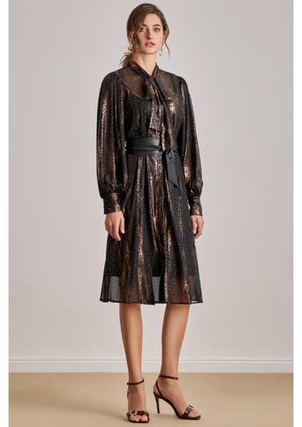 Dökümlü Siyah Şifon Elbise