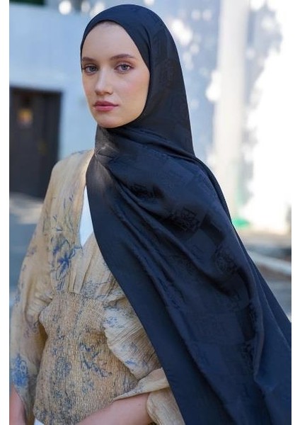 Welness Dama Monogram Desen Şal 01092025-SIYAH