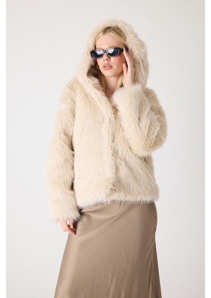 Premium Kürk Kapşonlu Ceket fiyatları