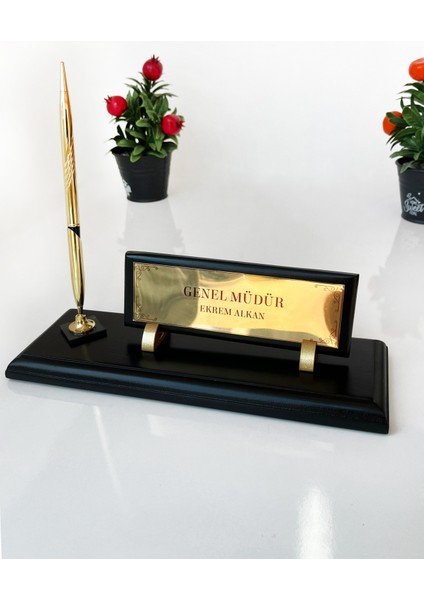 Kişiye Öze Müdür Masa Isimliği | Ofis Masa Isimliği |işyeri Cam Isimlik | Kalem Hediyelik Eşya modelleri