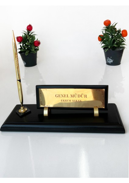 Kişiye Öze Müdür Masa Isimliği | Ofis Masa Isimliği |işyeri Cam Isimlik | Kalem Hediyelik Eşya fırsatları
