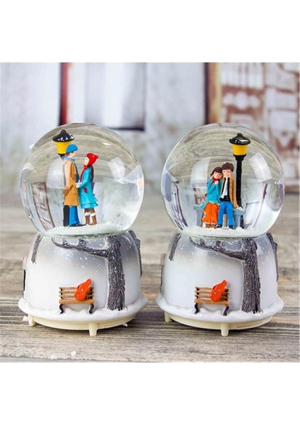 Müzikli Renk Değişiren Işıklı Kar Püskürtmeli Çift Sevgi Temalı Kar Küresi modelleri