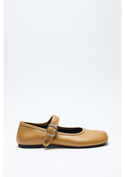 Babet 2526 - Parmak Arası Tek Bantlı Karamel Kadın Babet