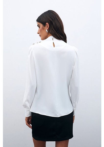 Düğmeleri Taş Detaylı Bluz - Siyah