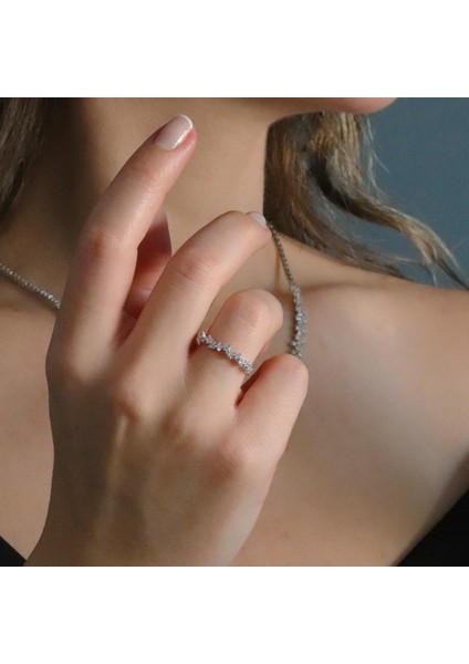 Zirkon Taşlı Pırlanta Modeli 925 Ayar Gümüş Set fırsatları