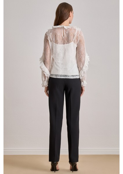 Düz Kesim Beyaz Dantel Bluz fiyatları