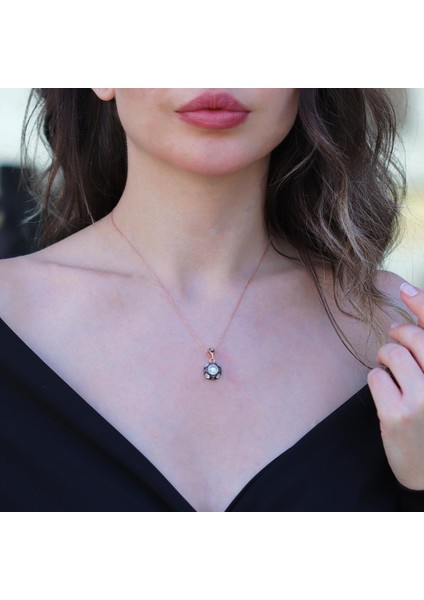 Elmas Montür Modeli Taşlı Rose Gold Gümüş Kolye