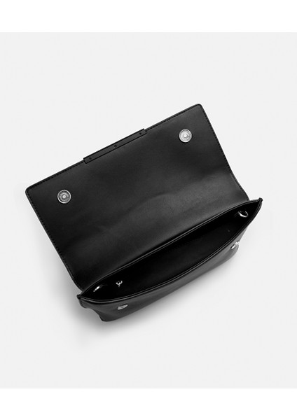 Deri Görünümlü Kapaklı Çanta IW6250052002001 fırsatları