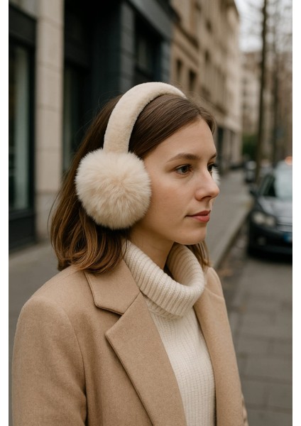 Katlanabilir Peluş Kulaklık – Yumuşak, Sıcacık & Şık Tasarım