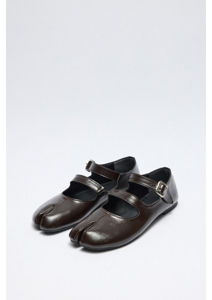 Babet 2525 - Parmak Arası Çift Bantlı Acı Kahve Kadın Babet fiyatları