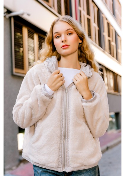 Çift Taraflı ,bir Yüzü Mikro Diğeri Şerpa Suni Kürk, Kapüşonlu Peluş Kadın Mont @zamora fiyatları