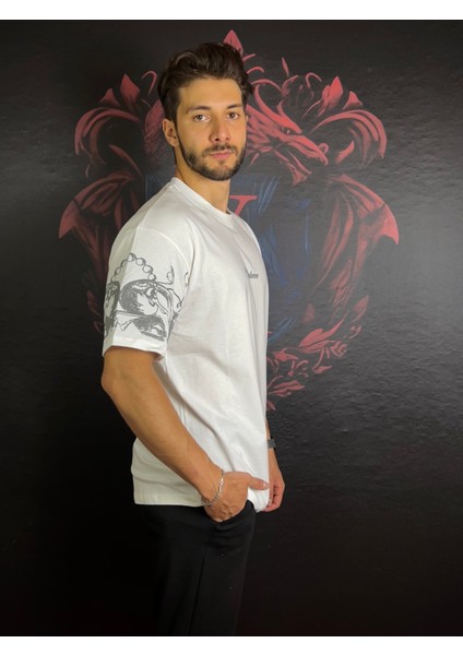 Göğüs ve Kol Baskılı %100 Pamuk T-Shirt modelleri