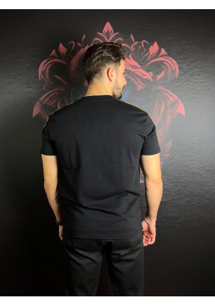 Omuz Detaylı %pamuk T-Shirt modelleri