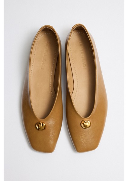 Babet 2528 - Gold Taş Detaylı Karamel Kadın Babet modelleri