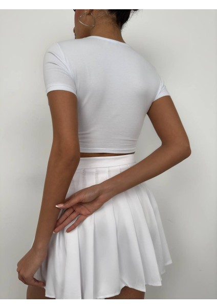 Büzgü Detay Beyaz Crop Bluz fırsatları