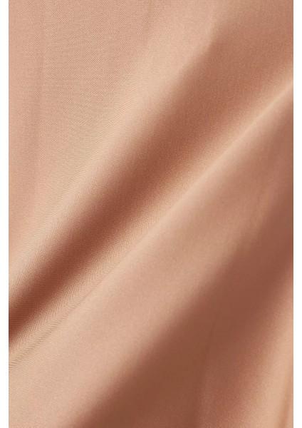 Body Plunge Thong Bodysuit, Derin Yaka, Tanga Kesim, Şık ve Cesur Silüet modelleri