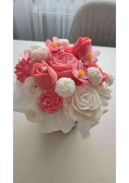 “Pembe Beyaz Çiçek Aranjmanı – Dekoratif Yapay Mum Çiçek Buketi” modelleri