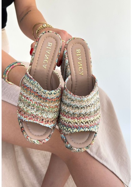 Tlay Kilim Desenli Dolgu Topuk Terlik modelleri