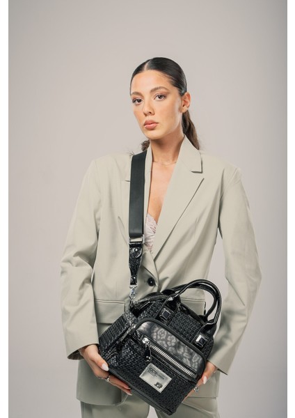 Karen Siyah Cilt Omuz Çantası fiyatları