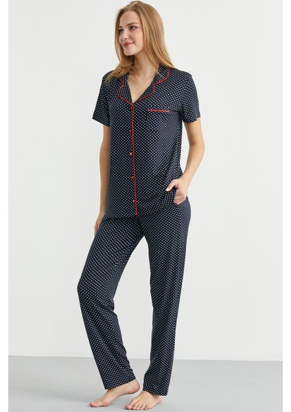 Düğmeli Puantiye Desenli Gömlek Pijama Takım - Lacivert indirimleri