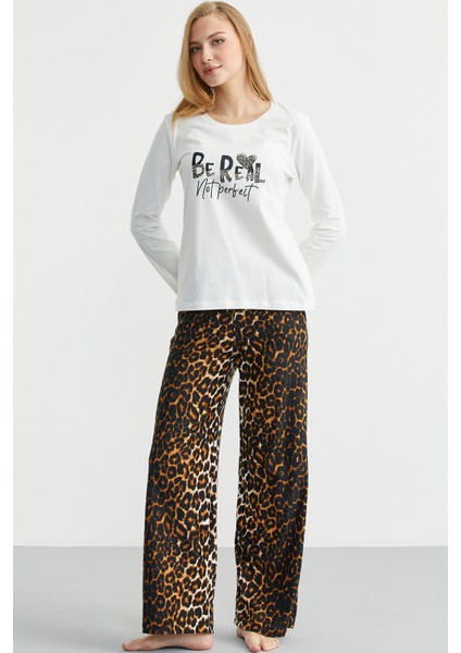 Yumuşak Dokulu Leopar Kombinli Rahat Takım - Ekru modelleri