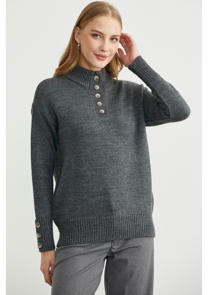 Dik Yaka Düğme Detaylı Yünlü Triko Kazak - Koyu Gri fırsatları