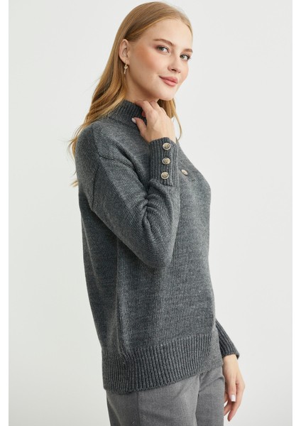 Dik Yaka Düğme Detaylı Yünlü Triko Kazak - Koyu Gri indirimleri