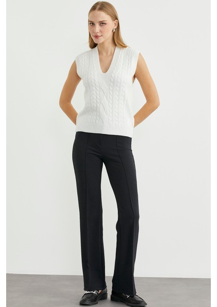 V Yaka Saç Örgü Triko Süveter - Kemik fiyatları