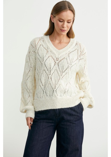 Delikli V Yaka Pullu Triko Kazak - Kemik fiyatları