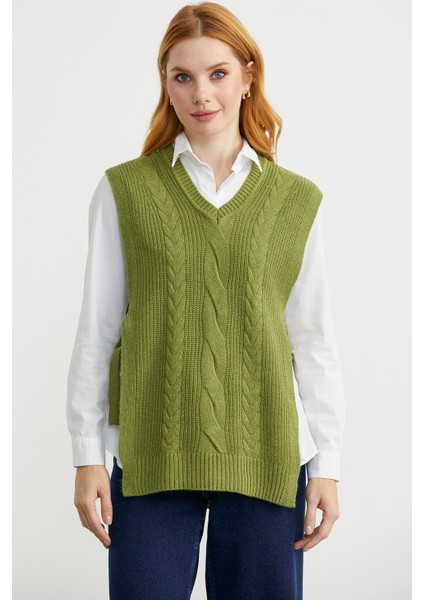 Yanları Bağlama Detaylı Yünlü Triko Süveter - Yeşil
