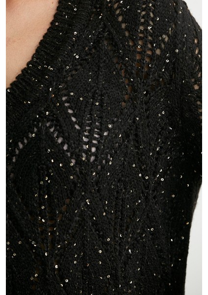 Delikli V Yaka Pullu Triko Kazak - Siyah fırsatları