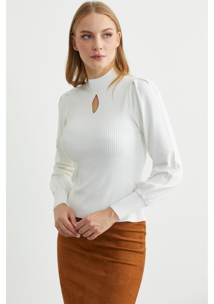 Dik Yaka Balon Kol Triko Kazak - Kemik modelleri