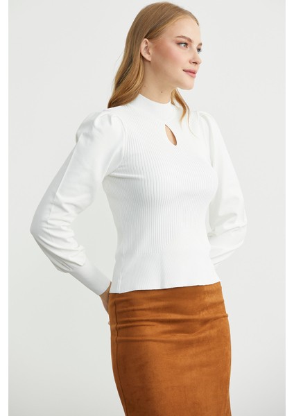 Dik Yaka Balon Kol Triko Kazak - Kemik fırsatları