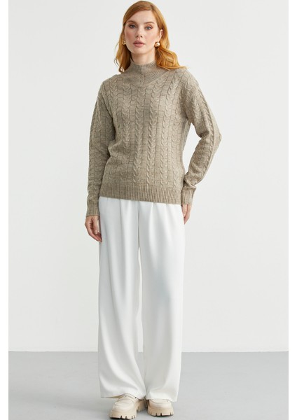 Dik Yaka Motifli Yünlü Triko Kazak - Bej modelleri