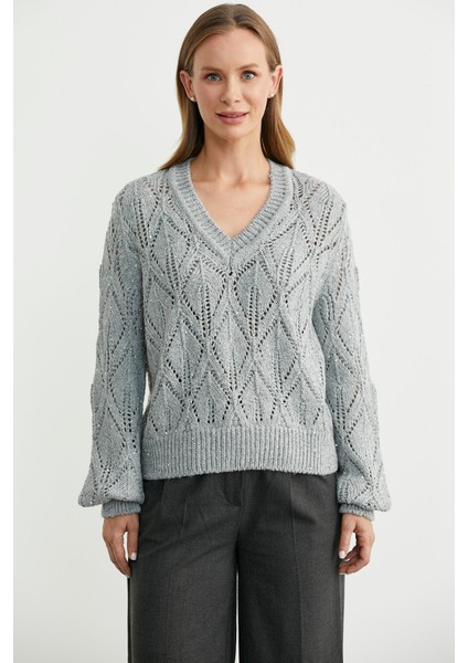 Delikli V Yaka Pullu Triko Kazak - Gri